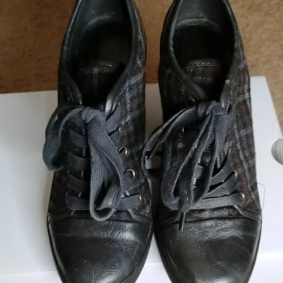 😎 Cute Aldo black plaid high heel sneakers🪷 - Picture 3 of 8